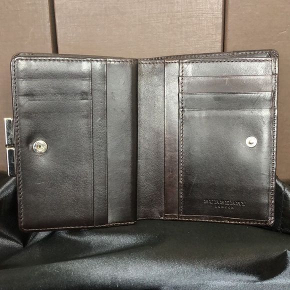 BURBERRY Nova Check Compact Dark Brown Leather and Canvas Kisslock Wallet - Picture 8 of 17